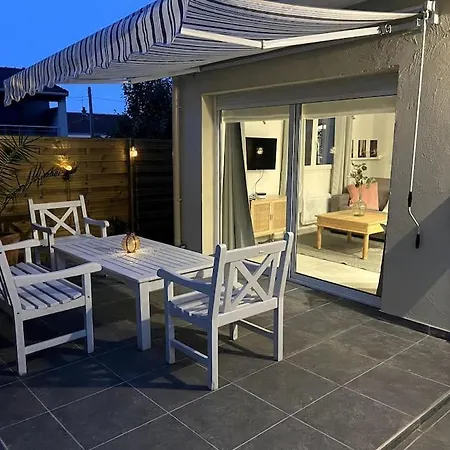 Maison Jardin Et Parking Gratuit - 10 Min De L'aeroport - Metro 14 - Arrivee Autonome