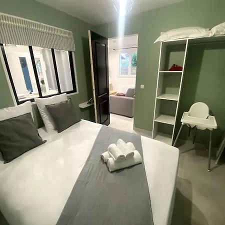 Apartmán Maison Jardin Et Parking Gratuit - 10 Min De L'aeroport - Metro 14 - Arrivee Autonome Orly