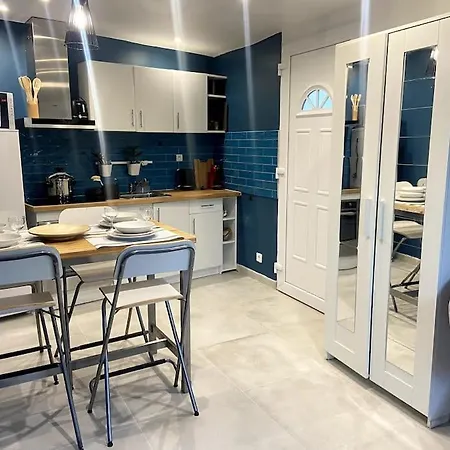 Maison Jardin Et Parking Gratuit - 10 Min De L'aeroport - Metro 14 - Arrivee Autonome Apartmán Orly