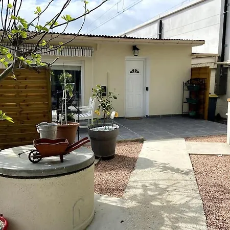 Maison Jardin Et Parking Gratuit - 10 Min De L'aeroport - Metro 14 - Arrivee Autonome Orly