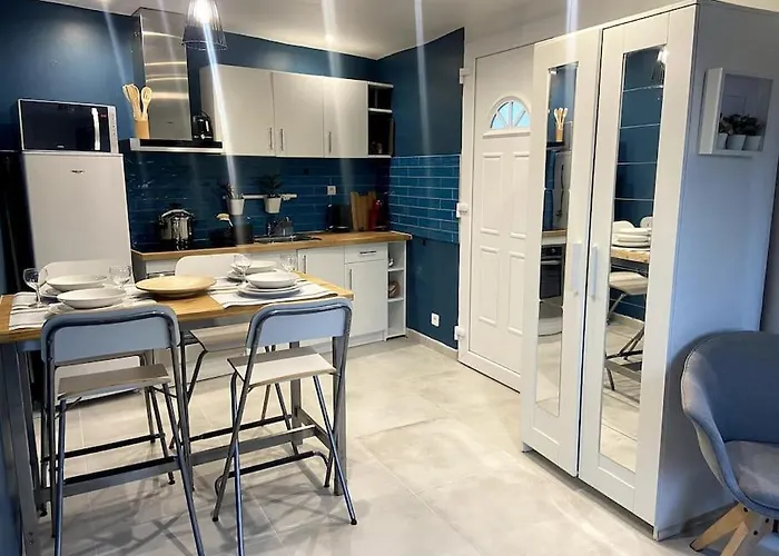 Maison Jardin Et Parking Gratuit - 10 Min De L'aeroport - Metro 14 - Arrivee Autonome Appartamento Orly